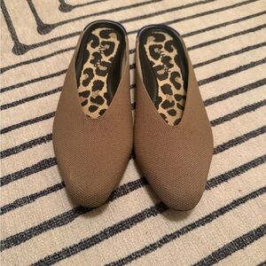 Rothy’s The Almond Demi Mule Size 8